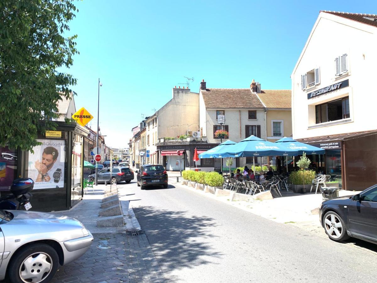 Studio Cosy Proche Rer B/C Orly Tgv Apartamento Massy  Exterior foto
